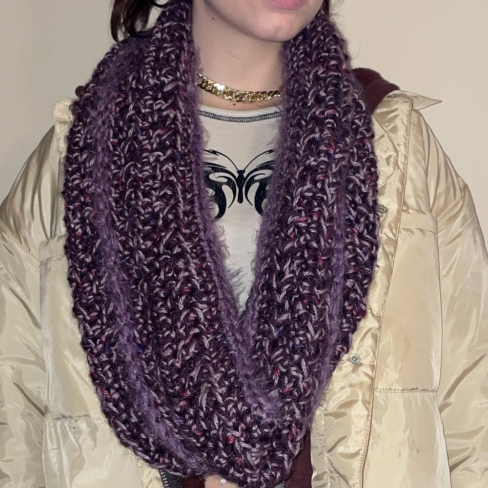 Hand knit infinity scarf💜 - Picture 3 of 4
